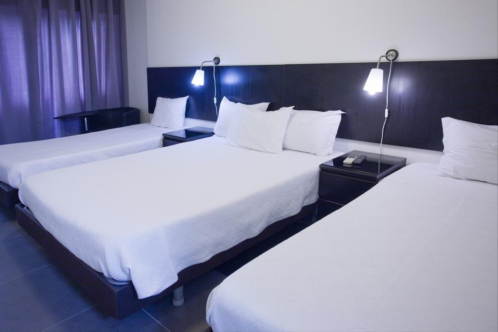 Residencial Principe Guest House Барейро Екстериор снимка