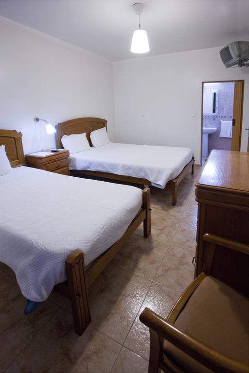 Residencial Principe Guest House Барейро Екстериор снимка